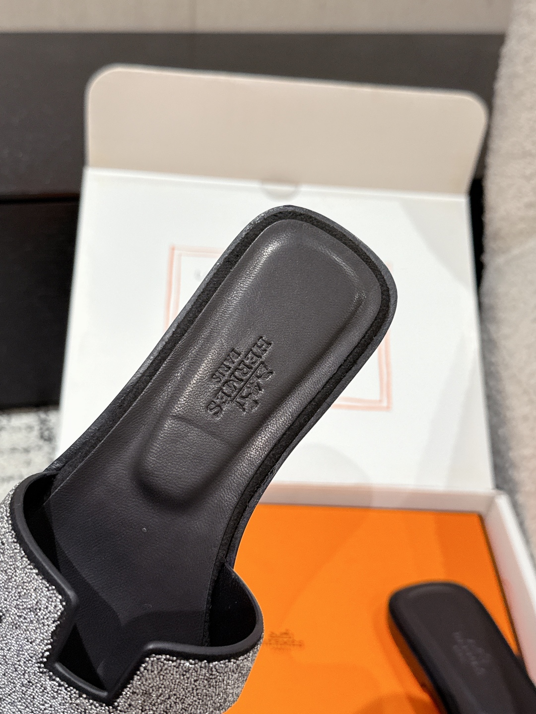 HERMES  01079