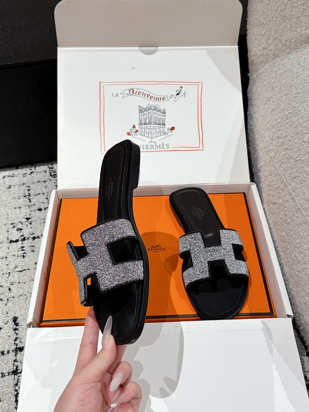 HERMES  01079