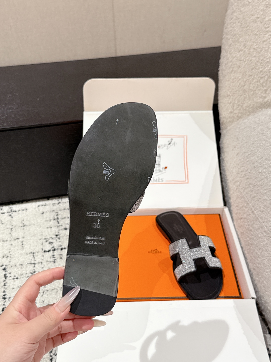 HERMES  01079