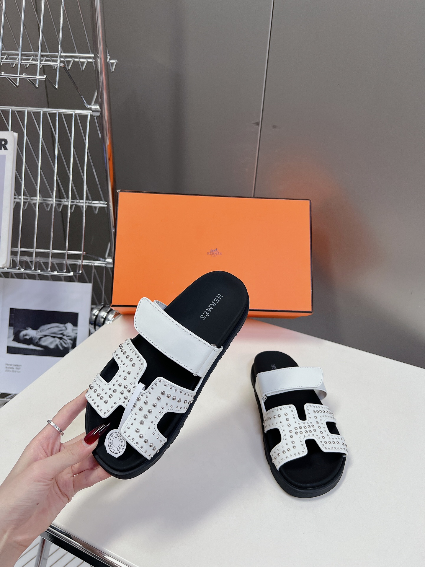 HERMES 01099