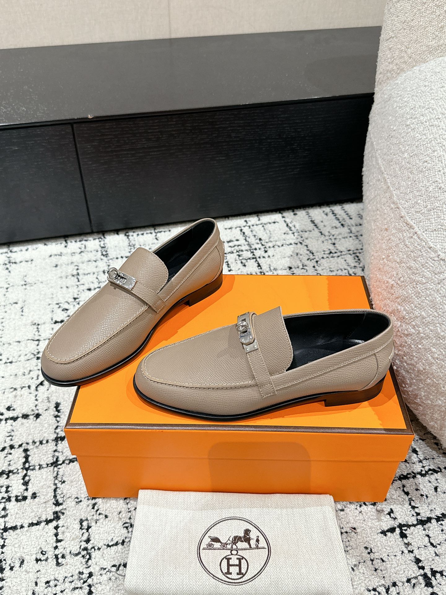 NIB HERMES Mocassin Veau Epsom Destin Loafer Size