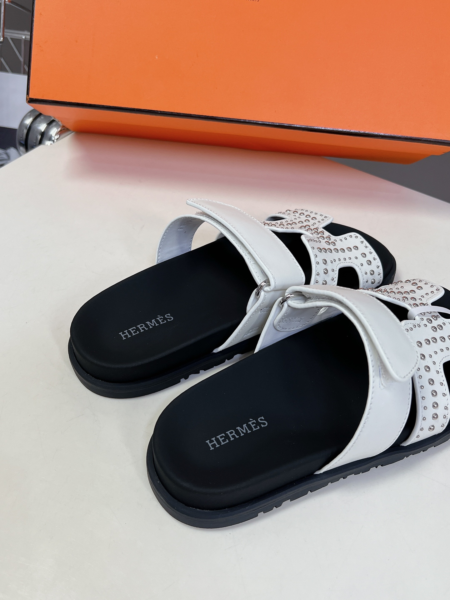 HERMES 01099