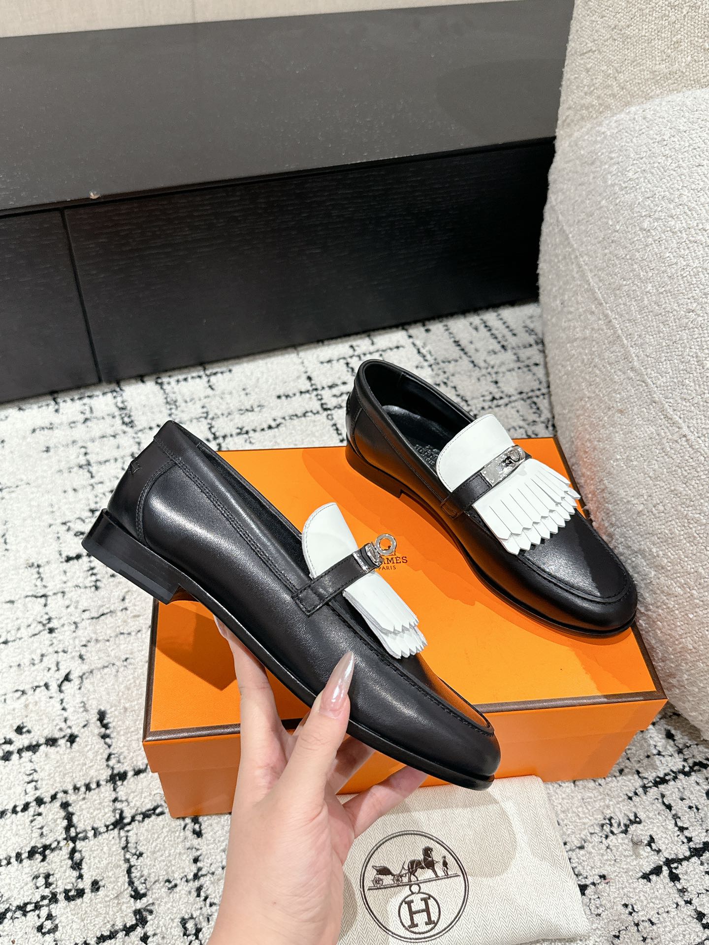 Hermès Destin Women’s Loafers Black & White Size