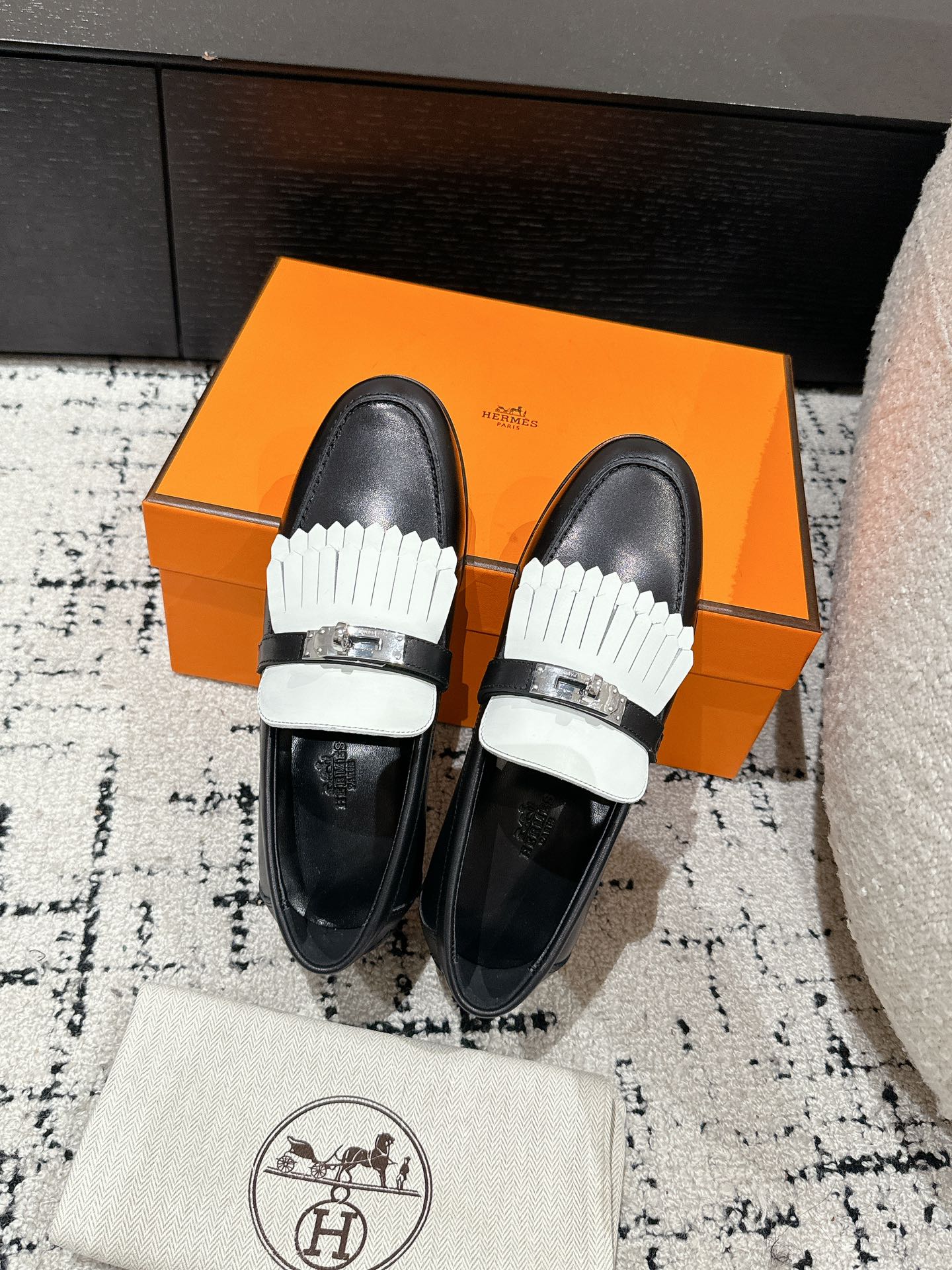 Hermès Destin Women’s Loafers Black & White Size