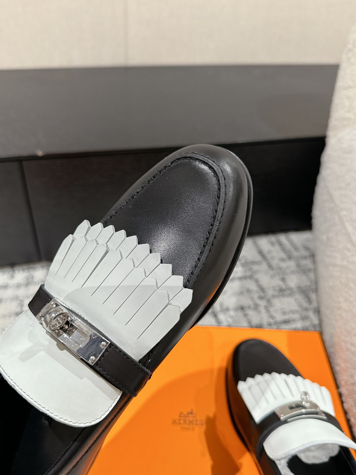 Hermès Destin Women’s Loafers Black & White Size