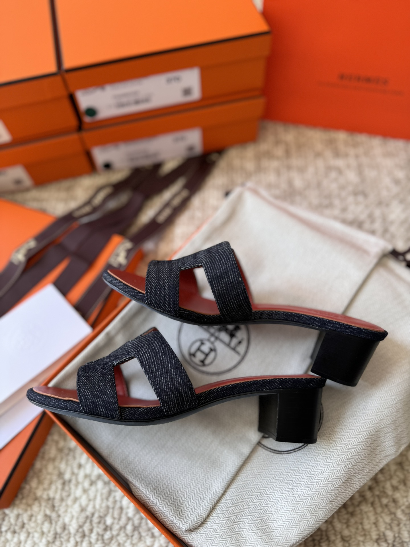 HERMES 01119 HERMES 01119