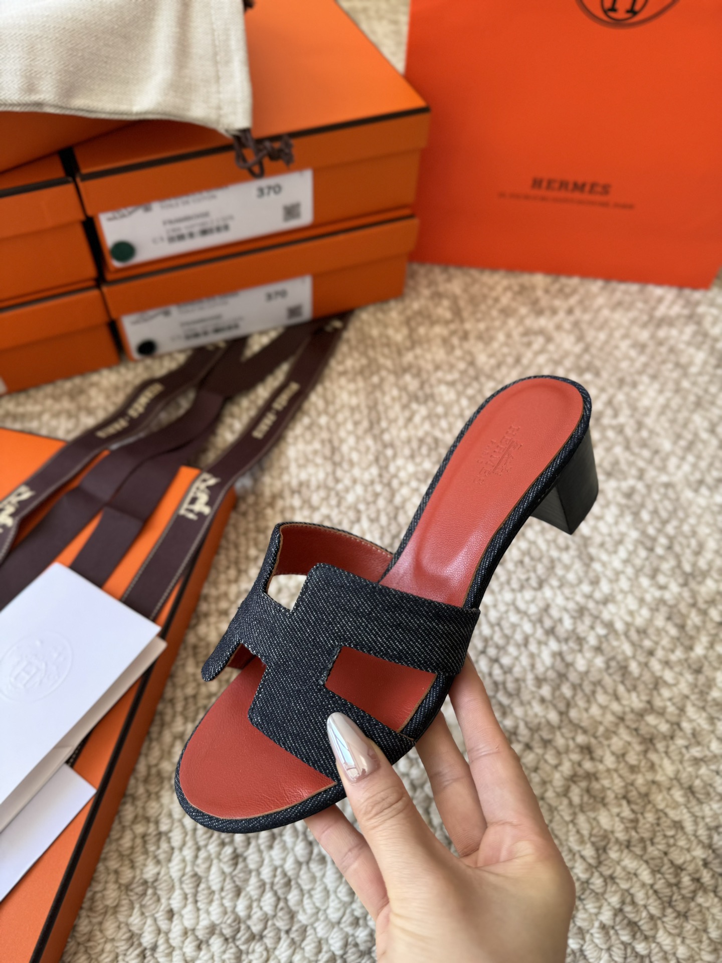 HERMES 01119 HERMES 01119