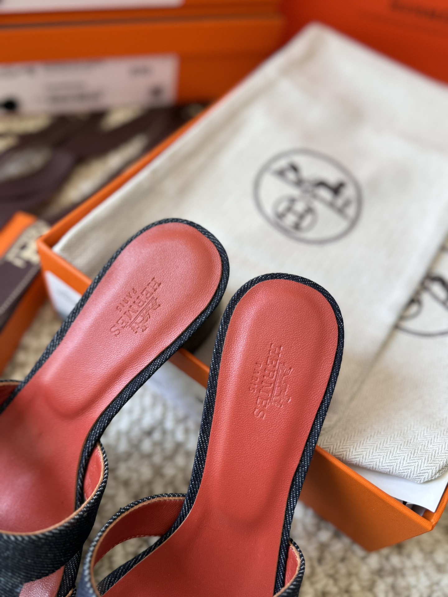 HERMES 01119 HERMES 01119