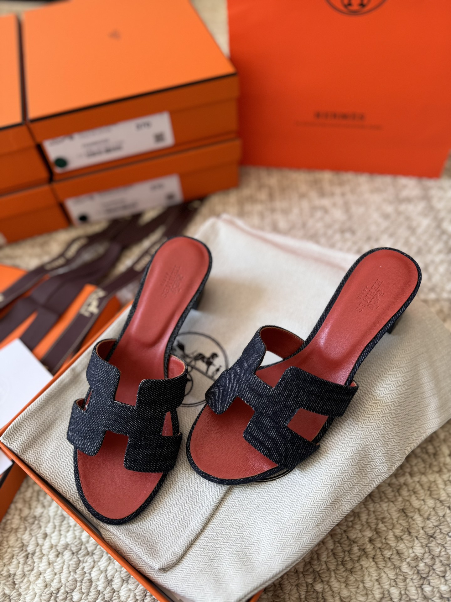 HERMES 01119 HERMES 01119