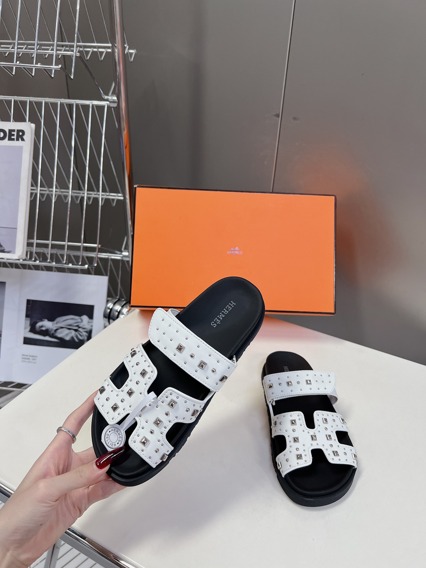 HERMES 01129 Hermes Chypre Sandal white Studded Stud Punk Rock H Logo Strap