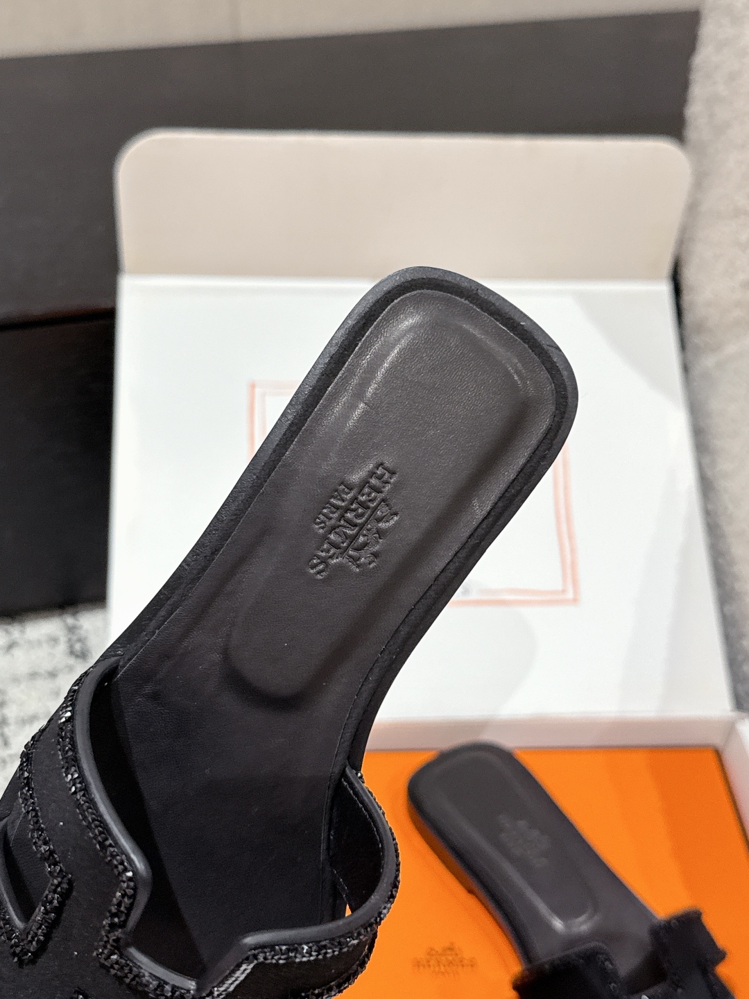 HERMES  01129