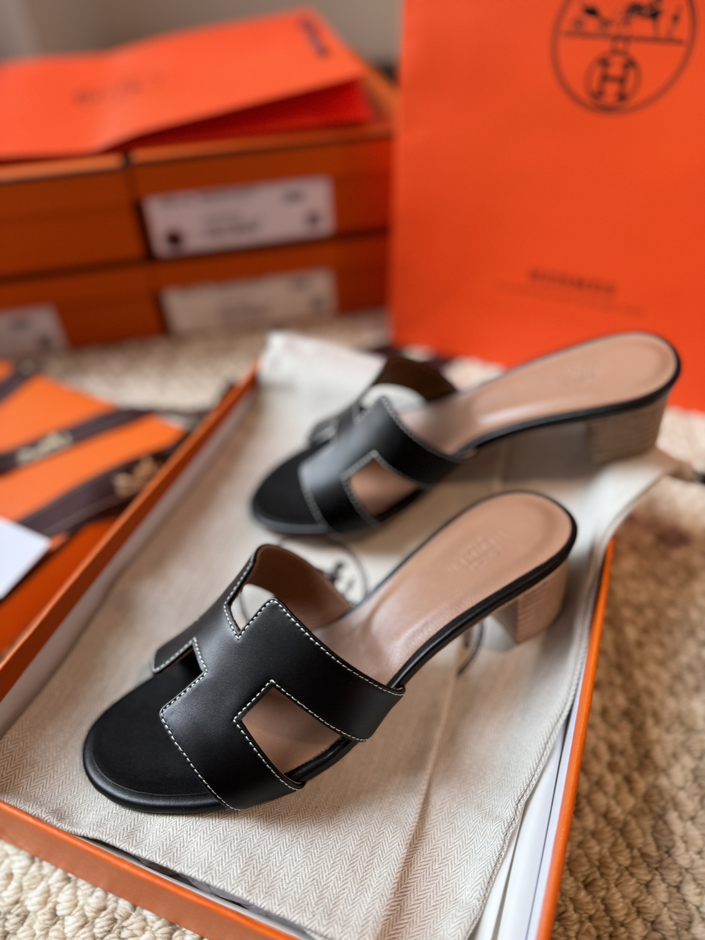 HERMES 01129