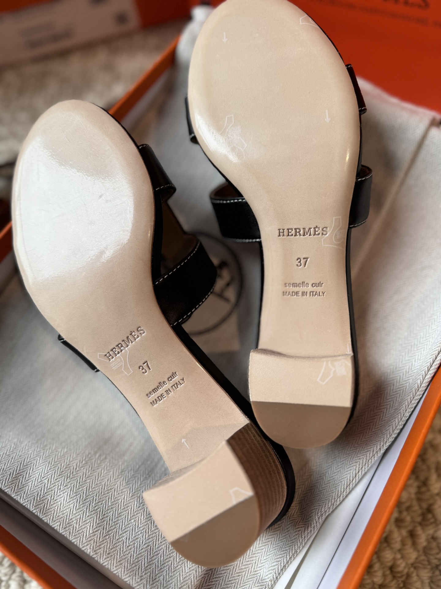 HERMES 01129