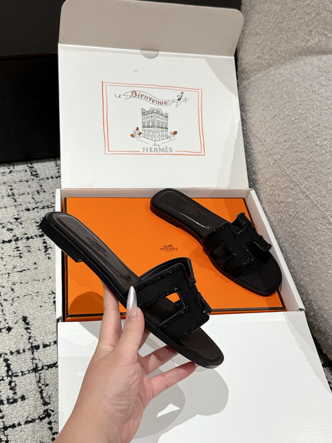 HERMES  01129