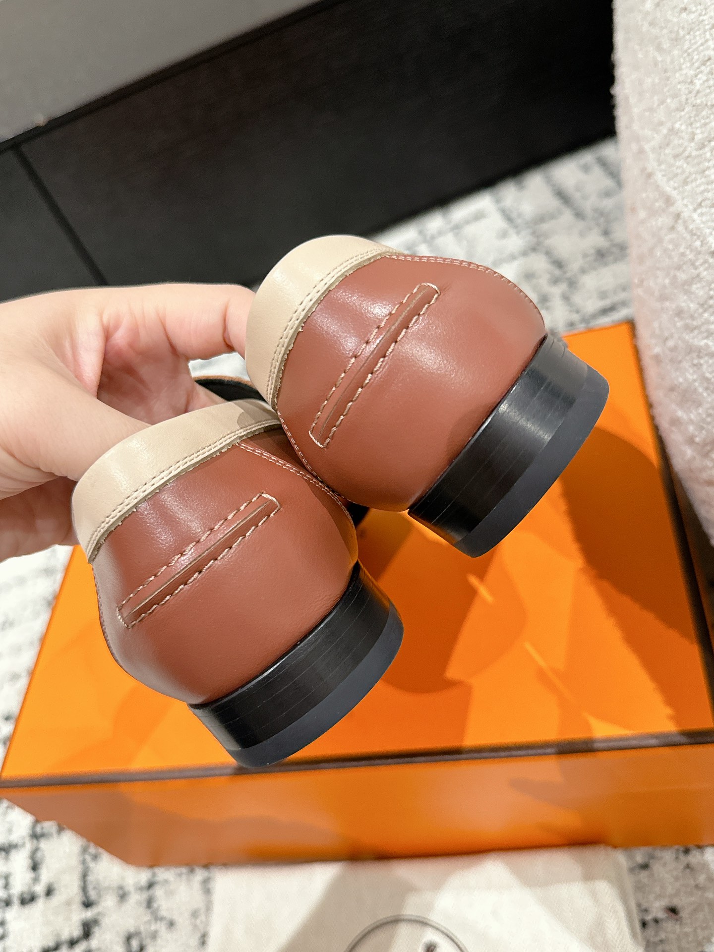 HERMES 01129