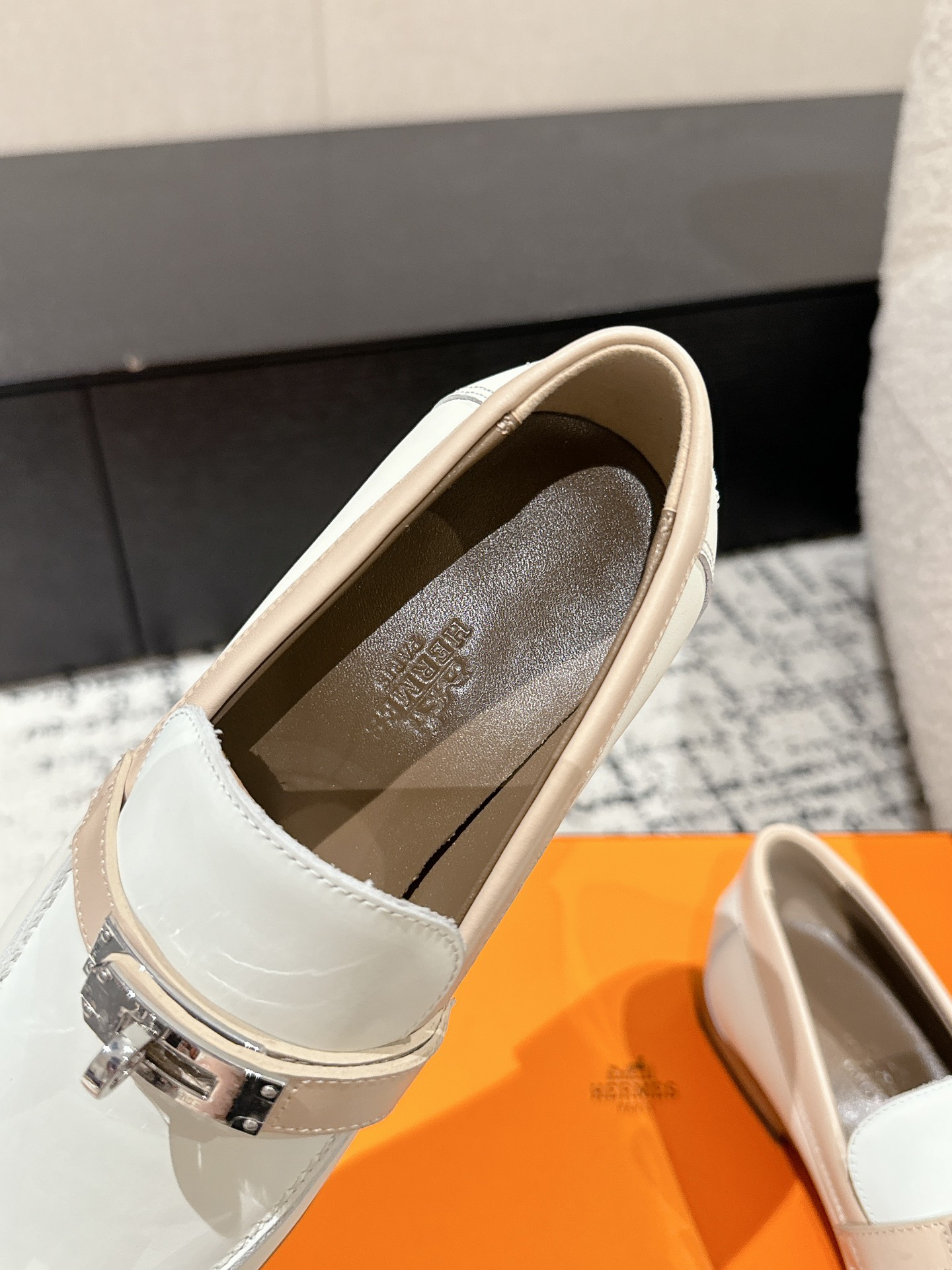 HERMES 01139