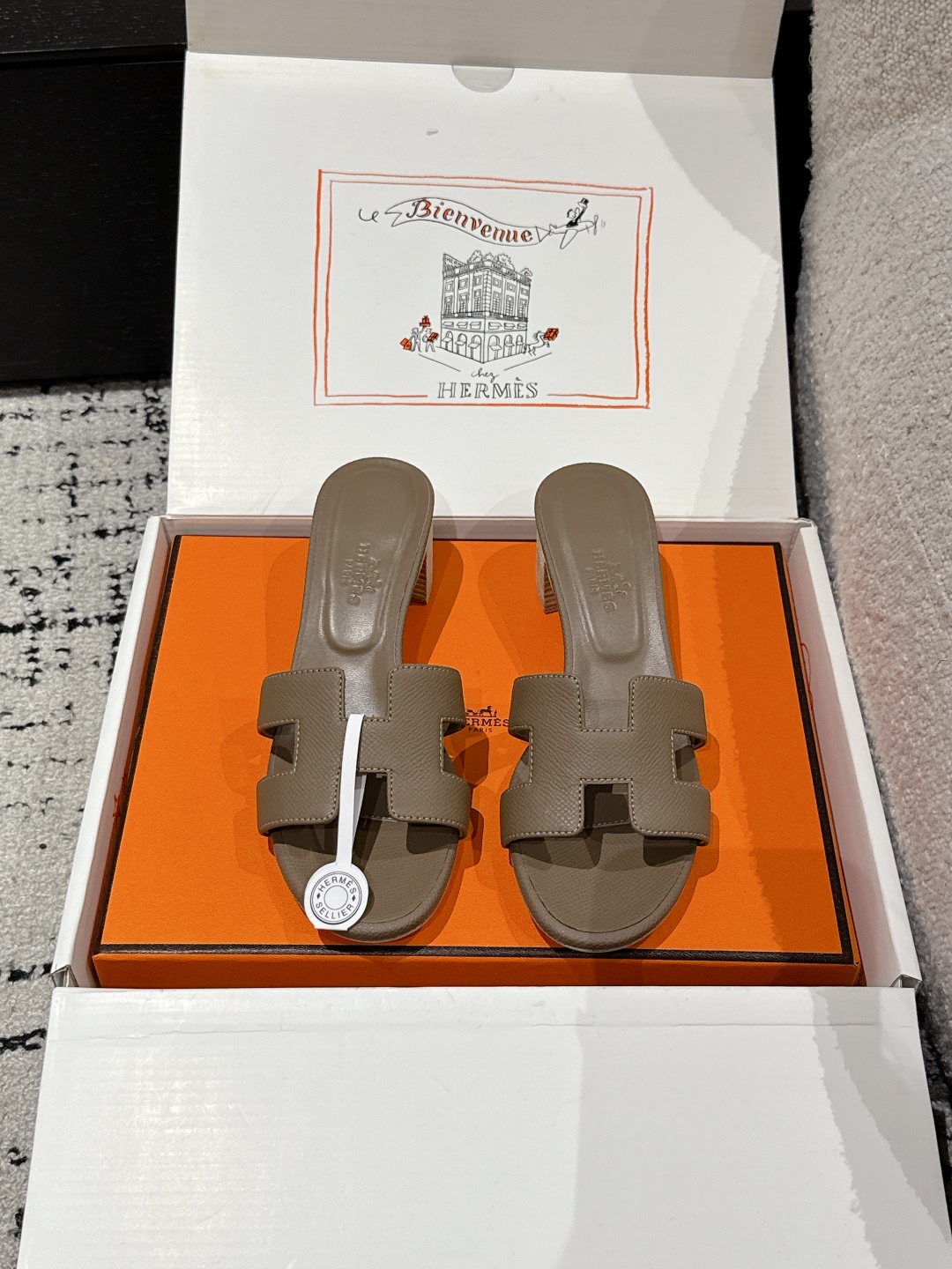 HERMES  01169