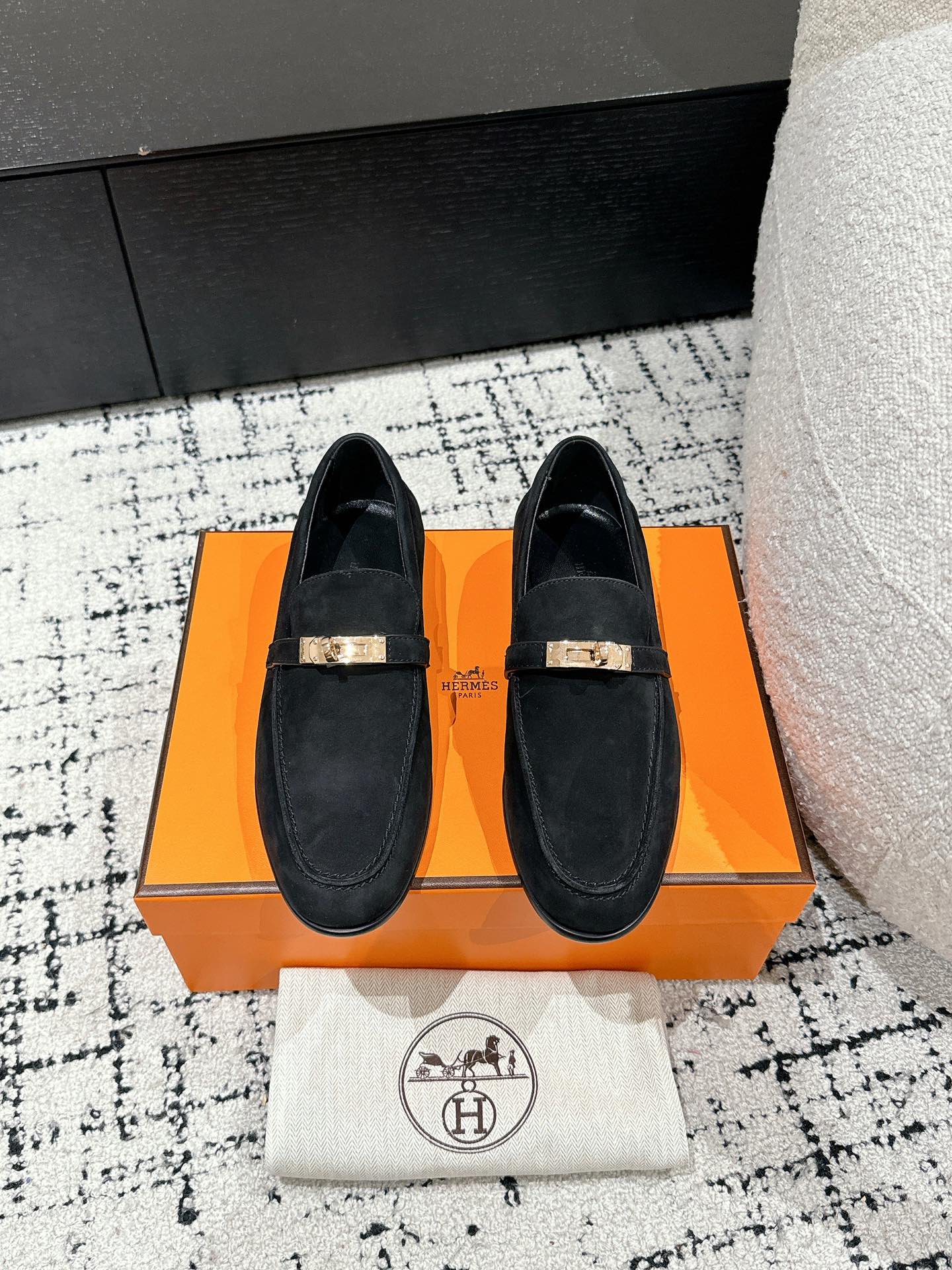 HERMES 01179