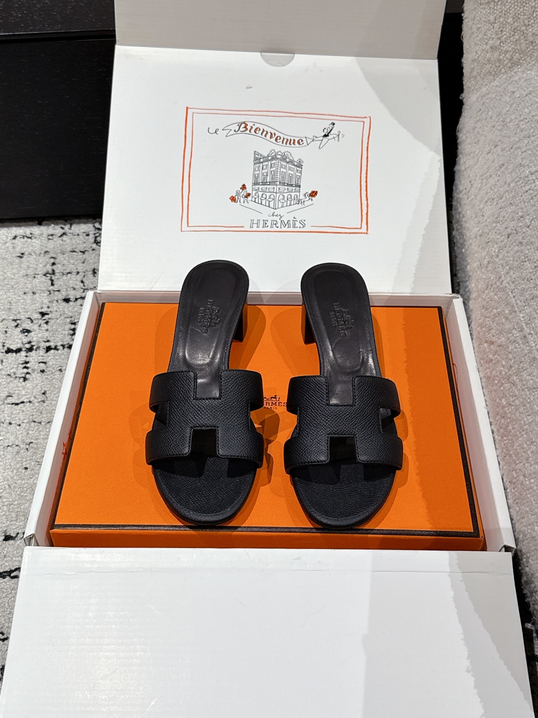 HERMES  01189
