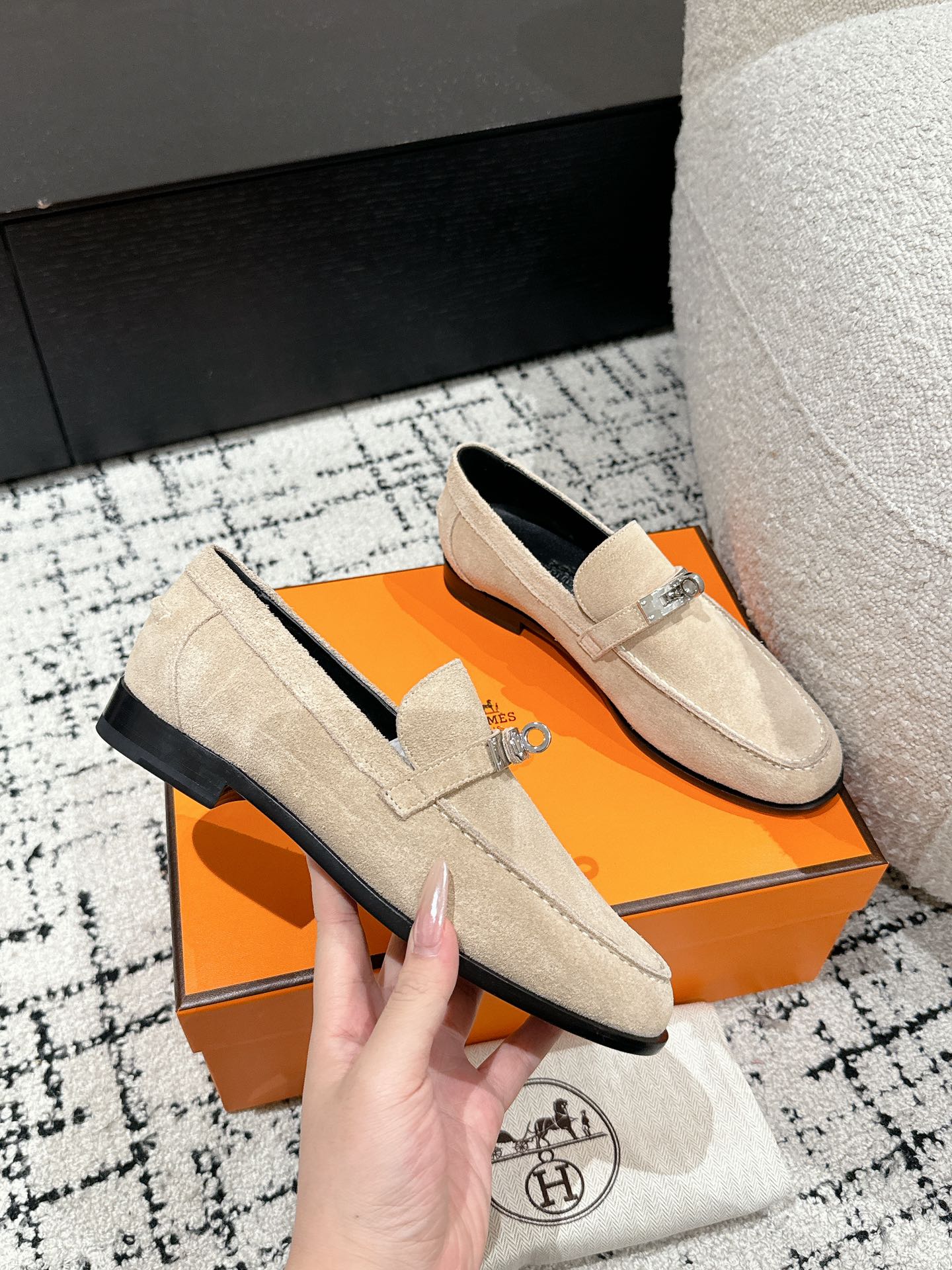 HERMES 01189