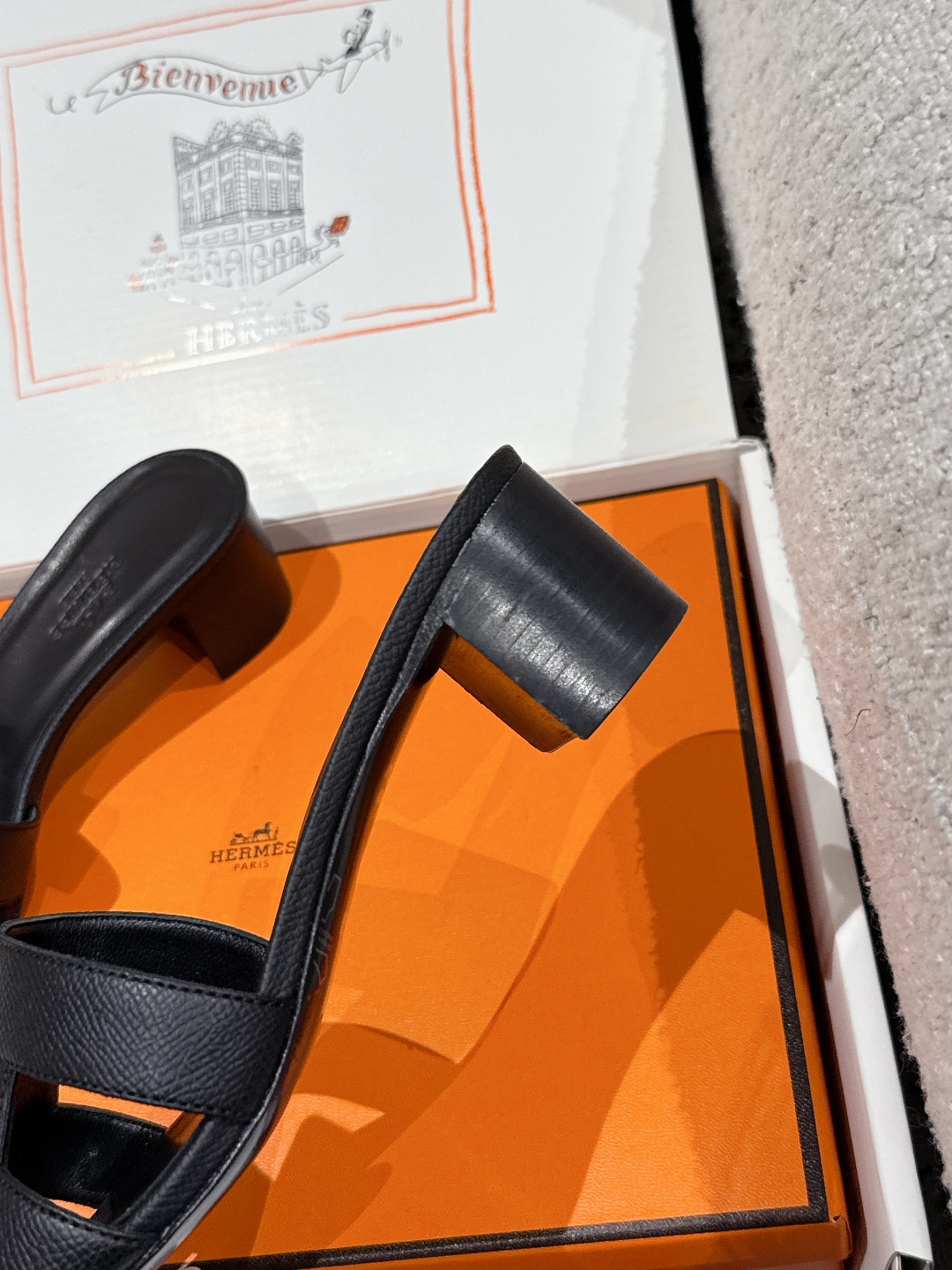 HERMES  01189