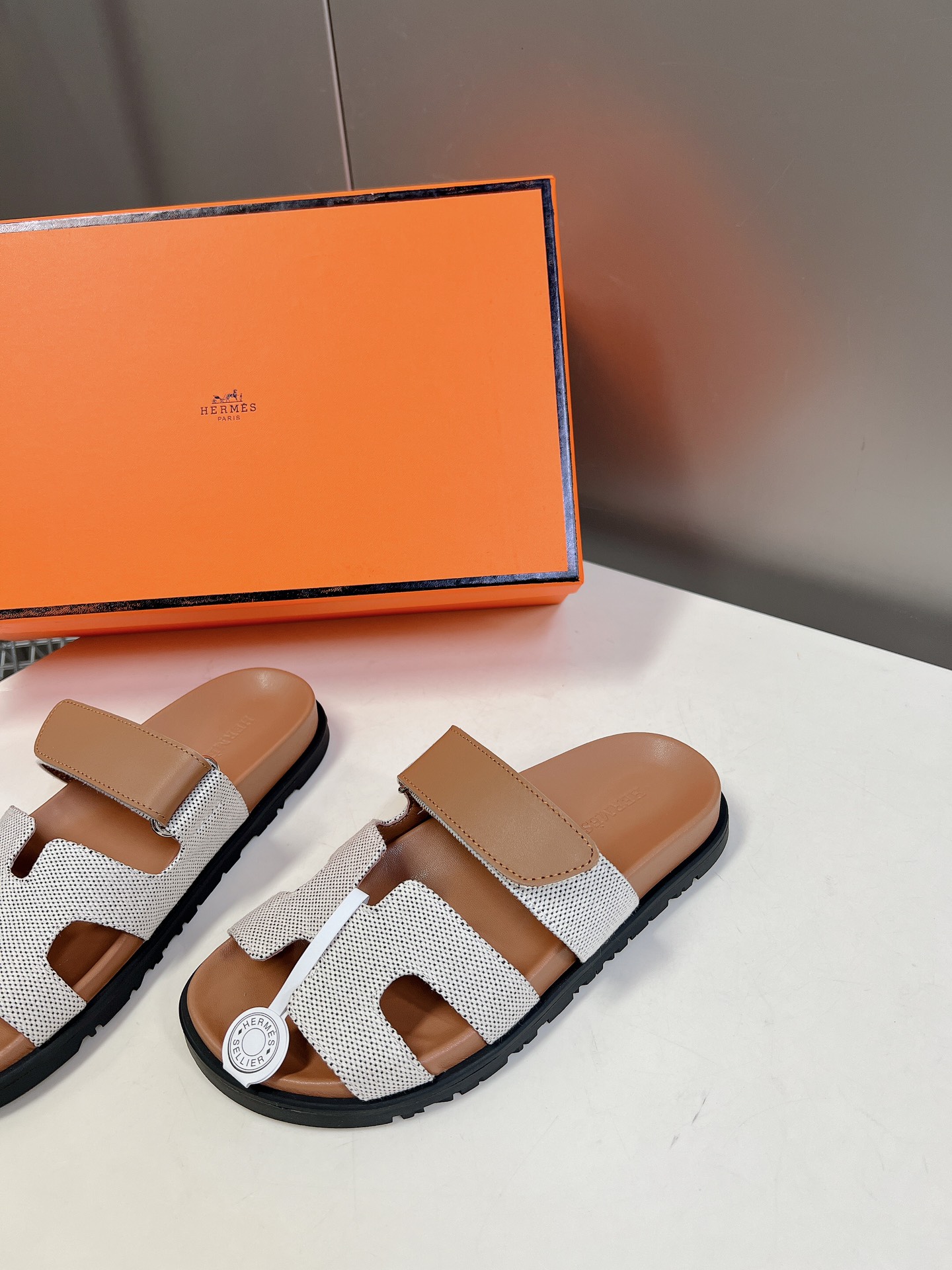 HERMES 01189