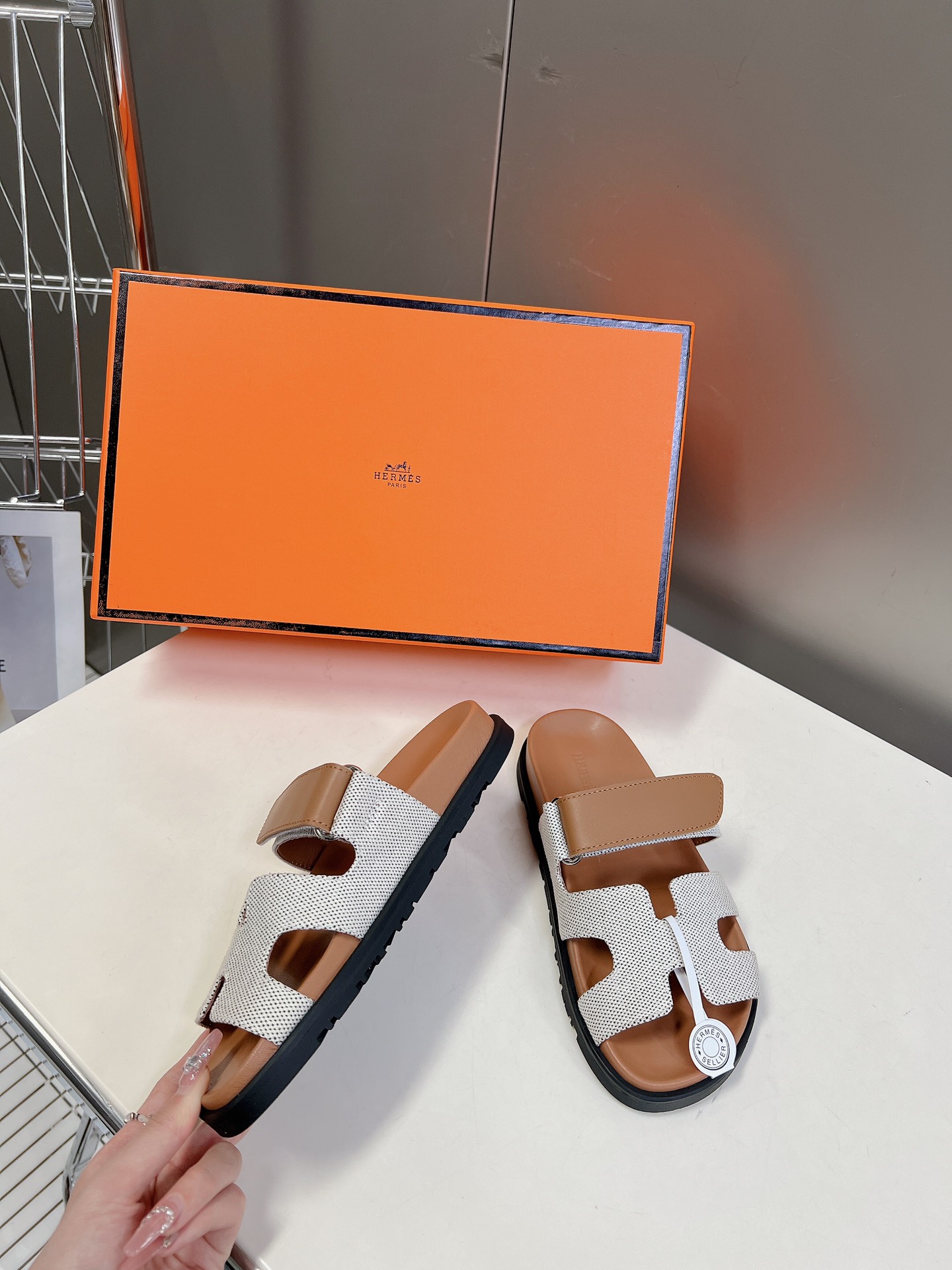 HERMES 01189