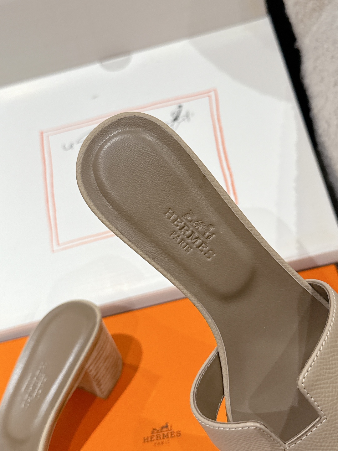 HERMES 01199 HERMES 01199