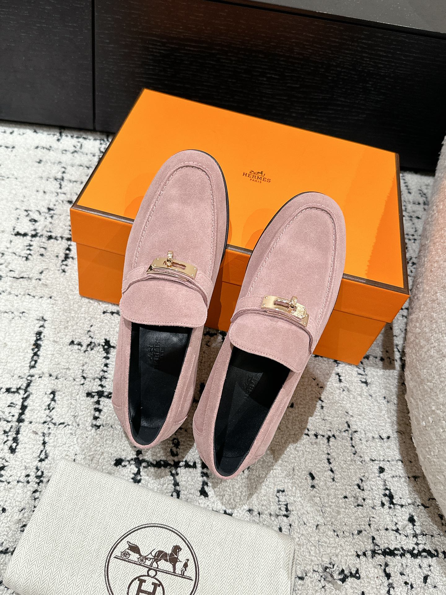 Hermes  Suede Goatskin Womens Destin Loafers  Rose Aube