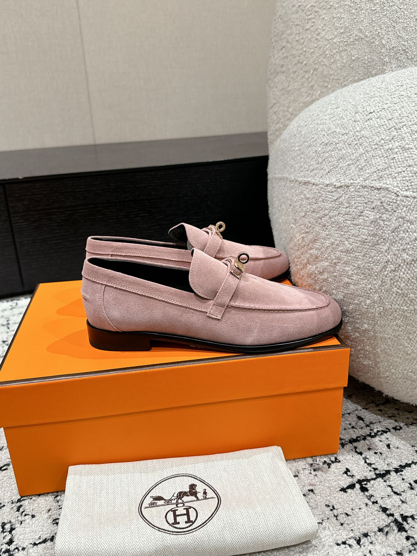 Hermes  Suede Goatskin Womens Destin Loafers  Rose Aube
