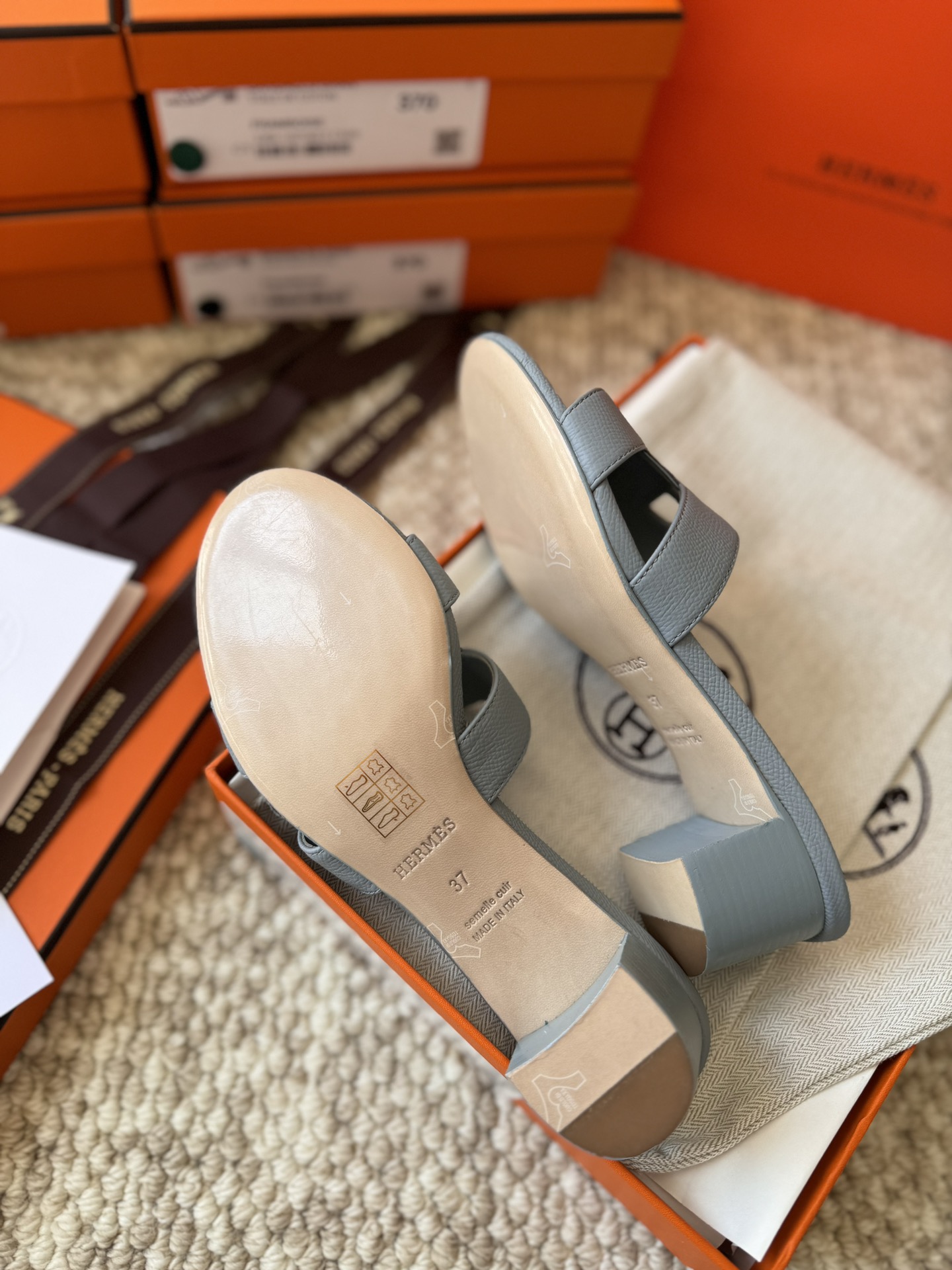 HERMES 01209