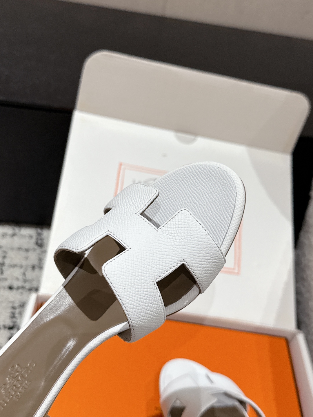 HERMES  01209
