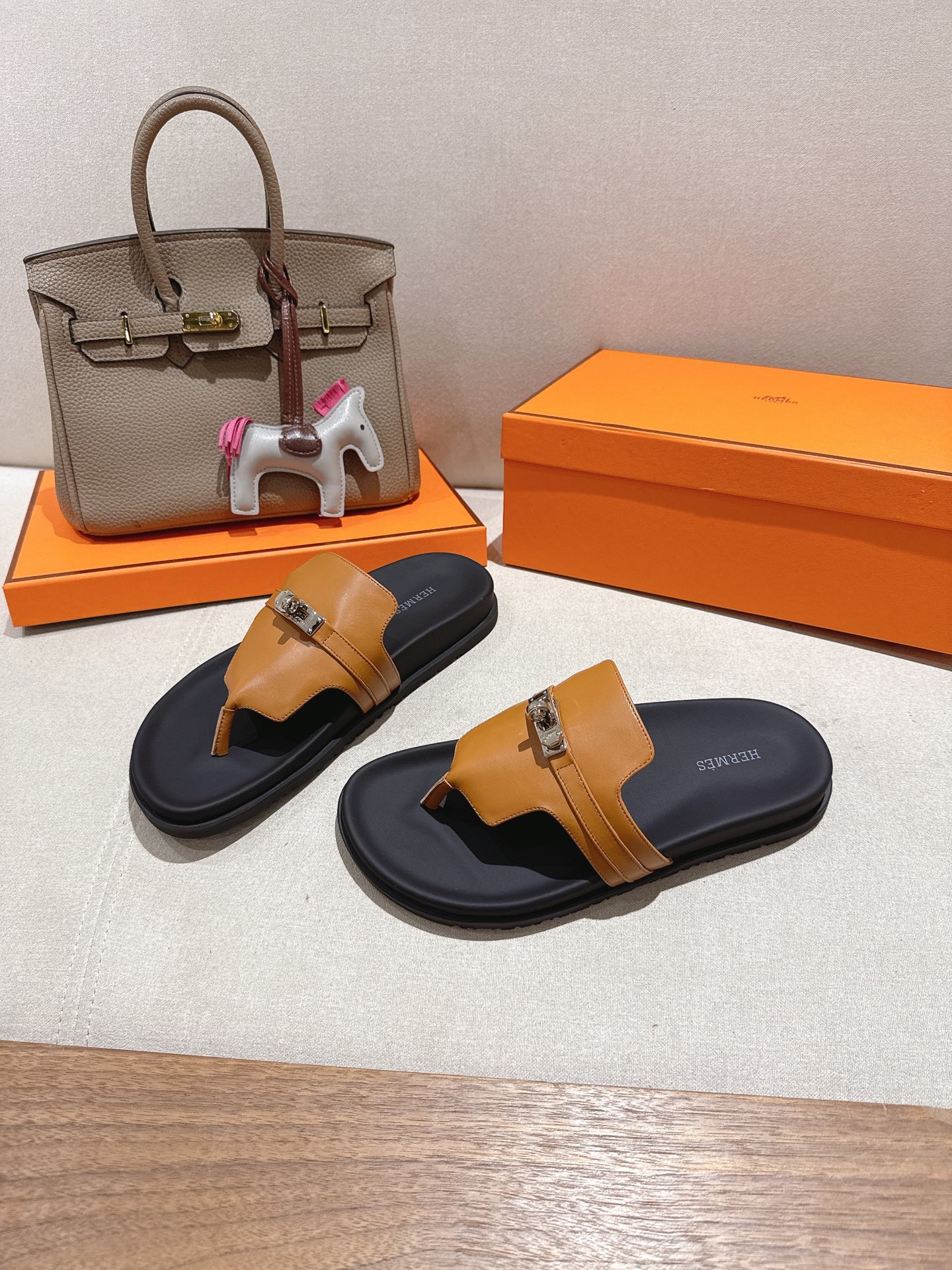 HERMES  01219