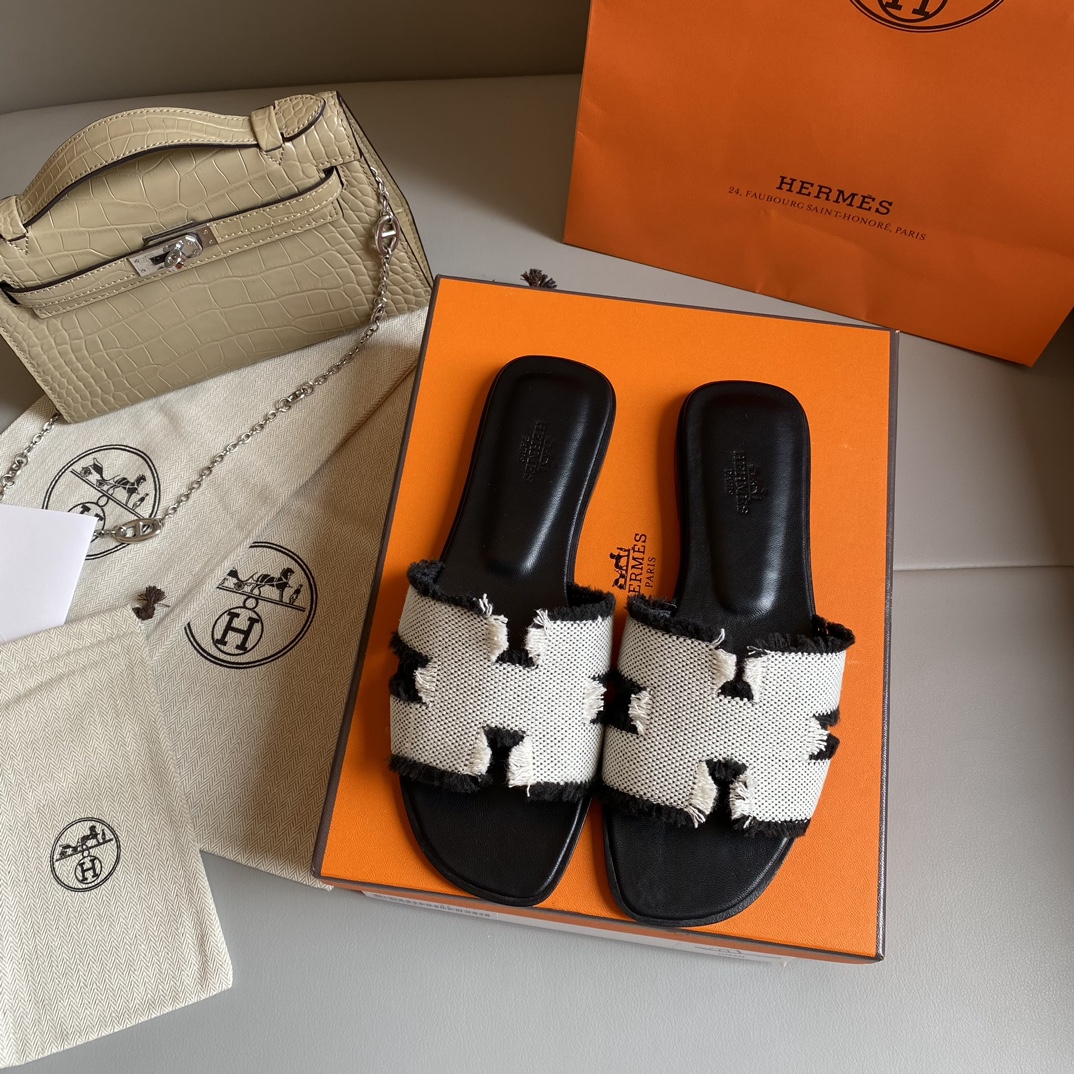 HERMES 01228