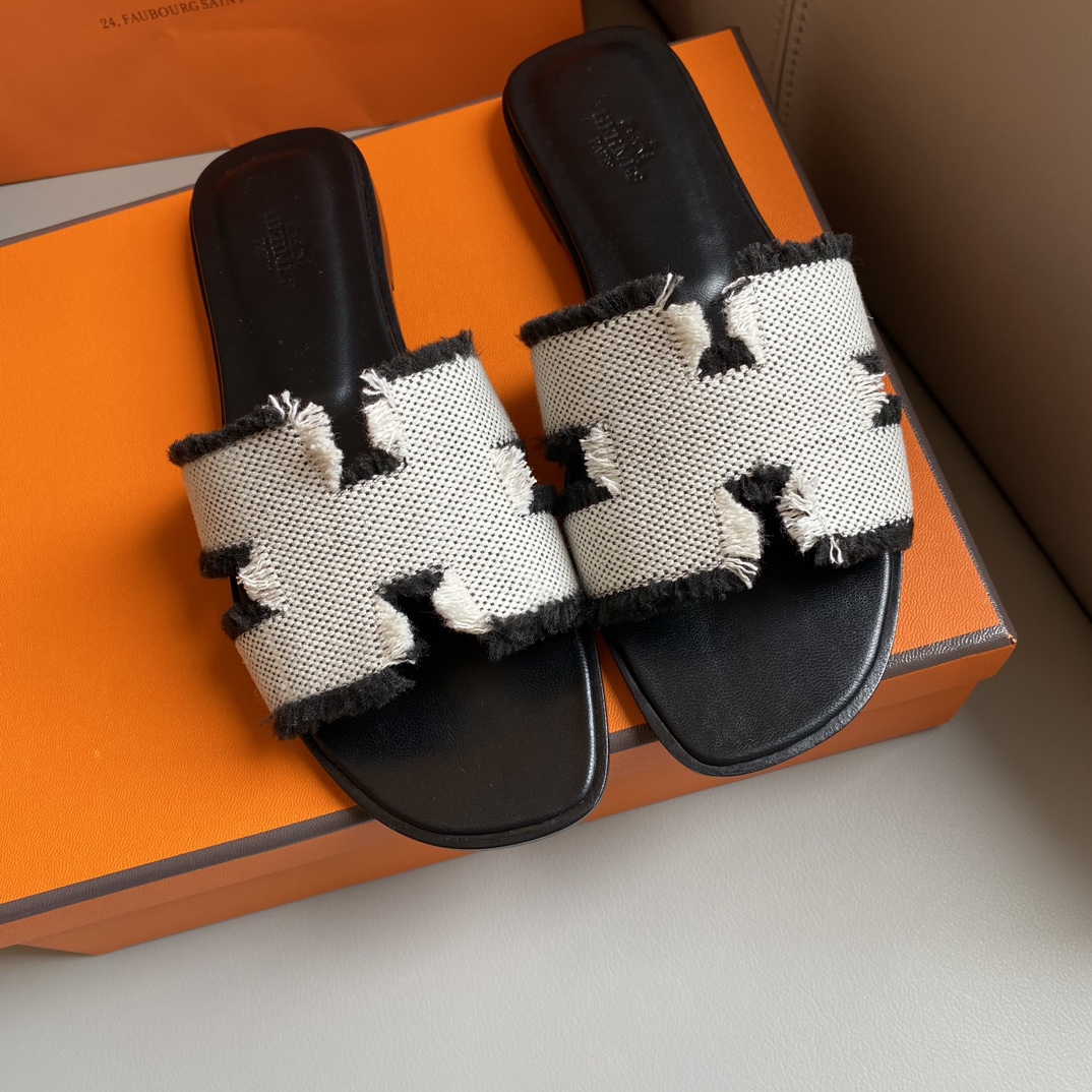 HERMES 01228