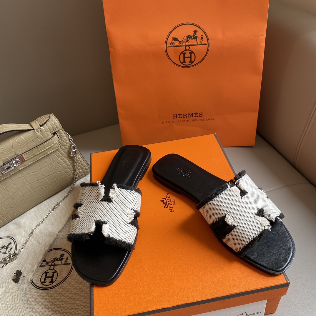 HERMES 01228