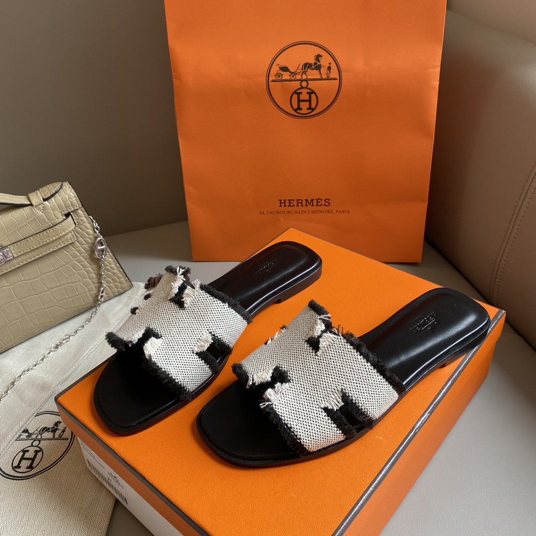 HERMES 01228