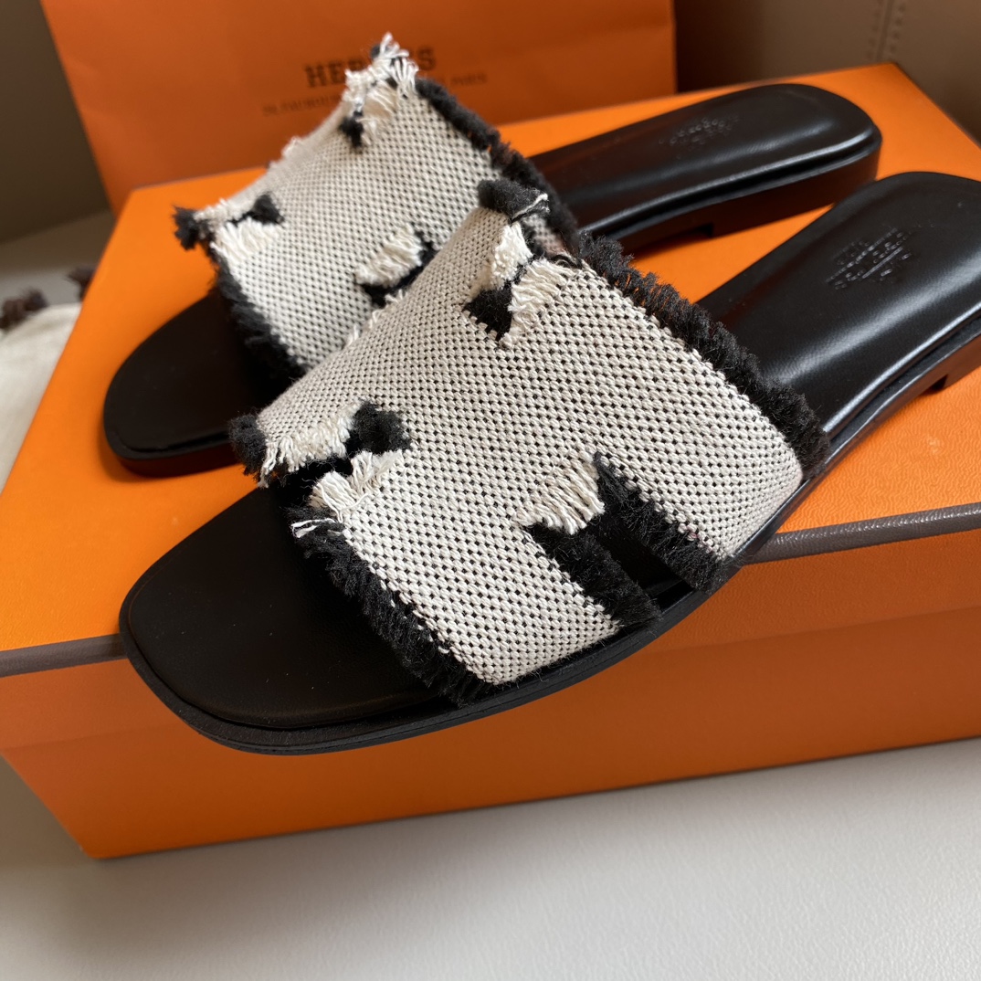 HERMES 01228