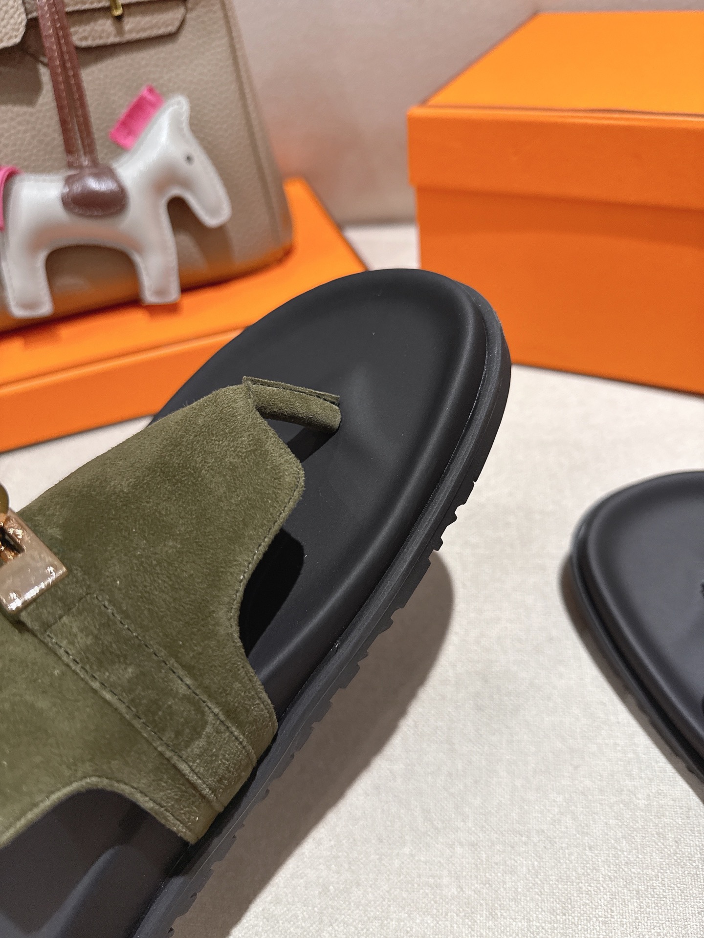 HERMES  01229