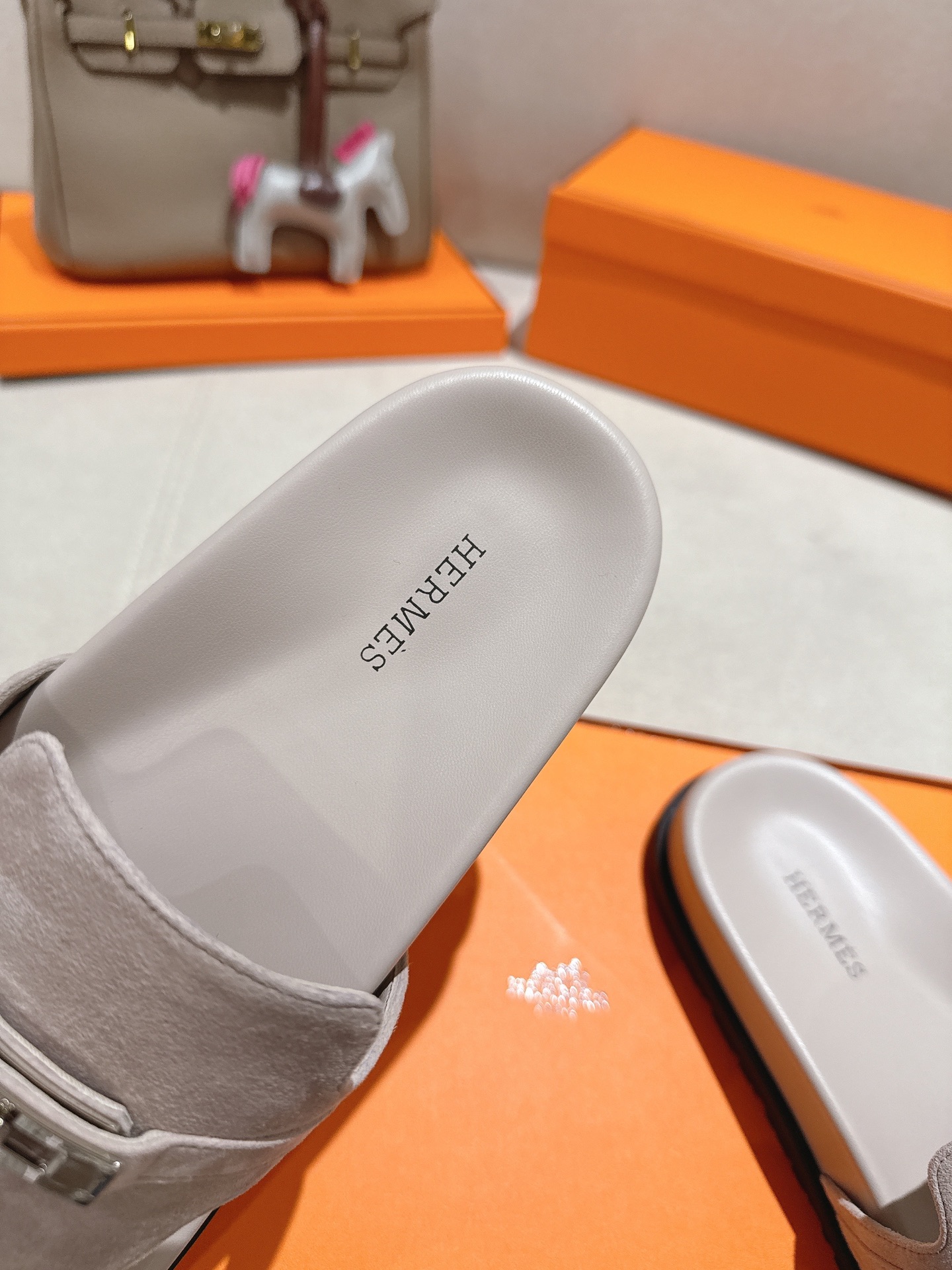 HERMES  01239