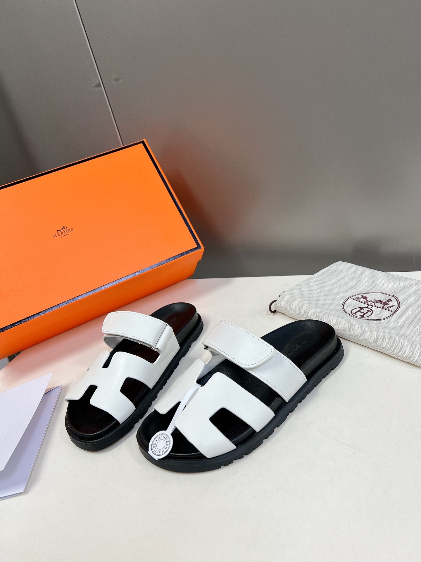 Hermès Women's Hermès Blanc Chypre Sandal White Size