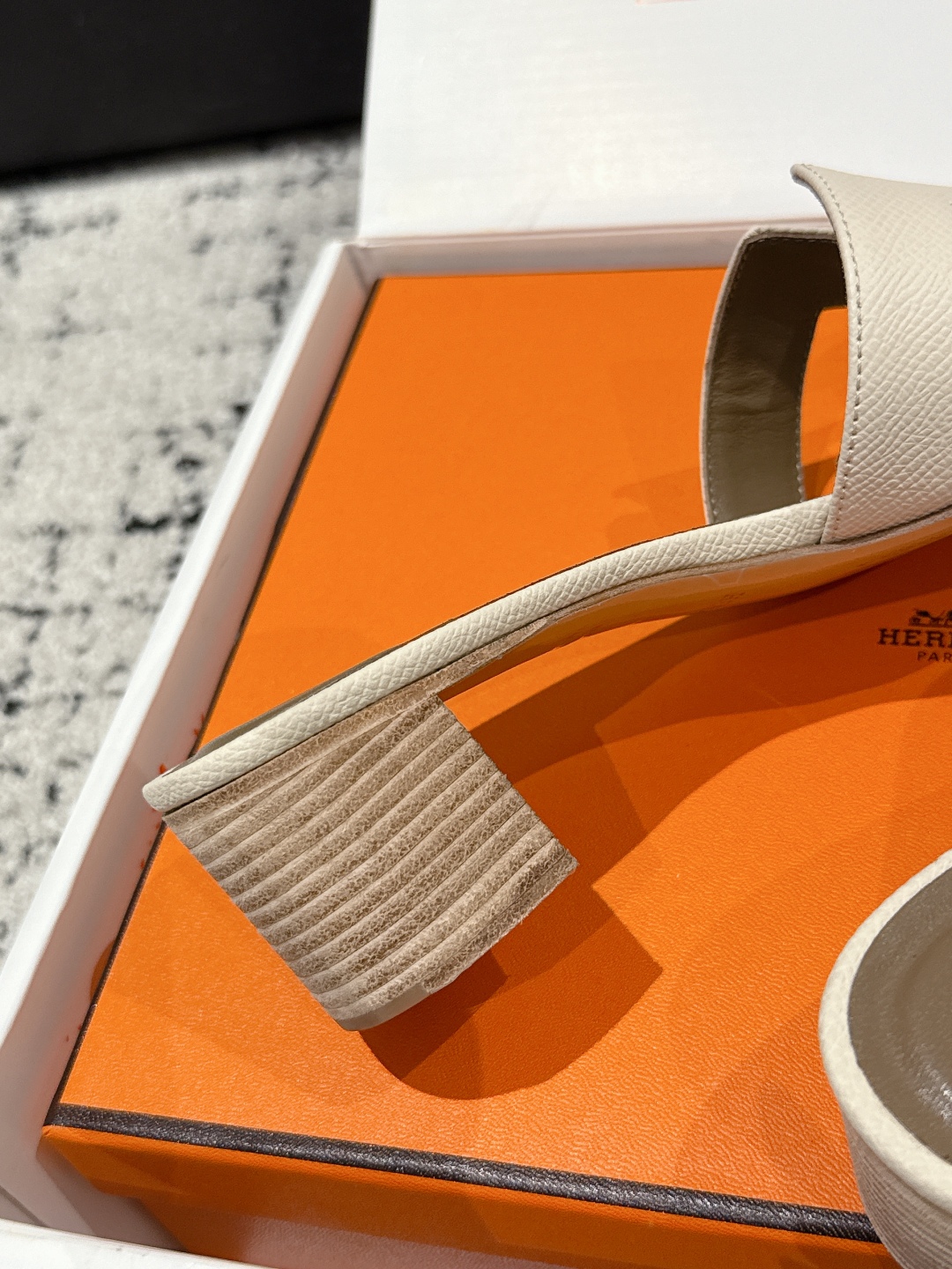 HERMES  01299