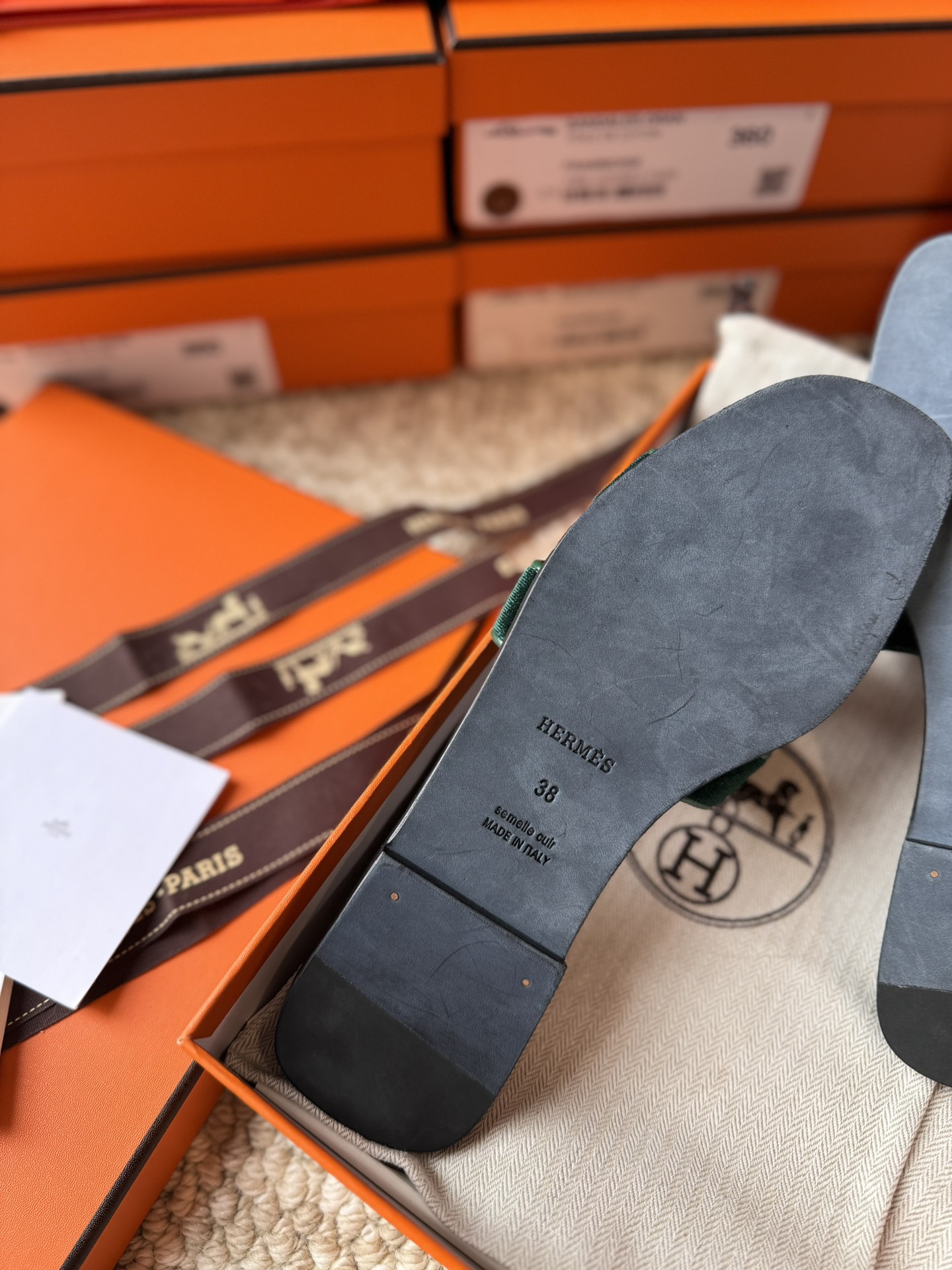 HERMES 01329