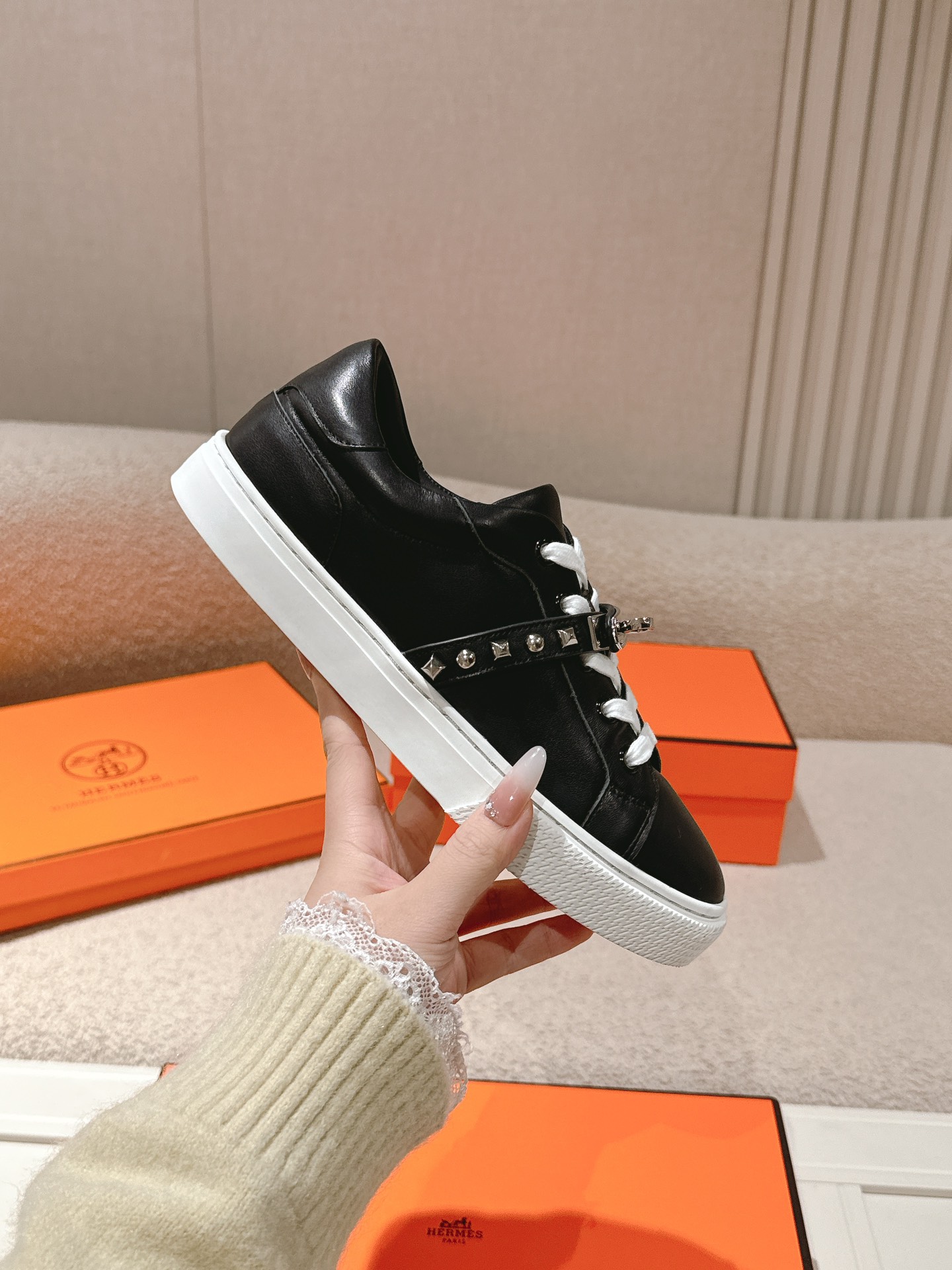 HERMES  01329
