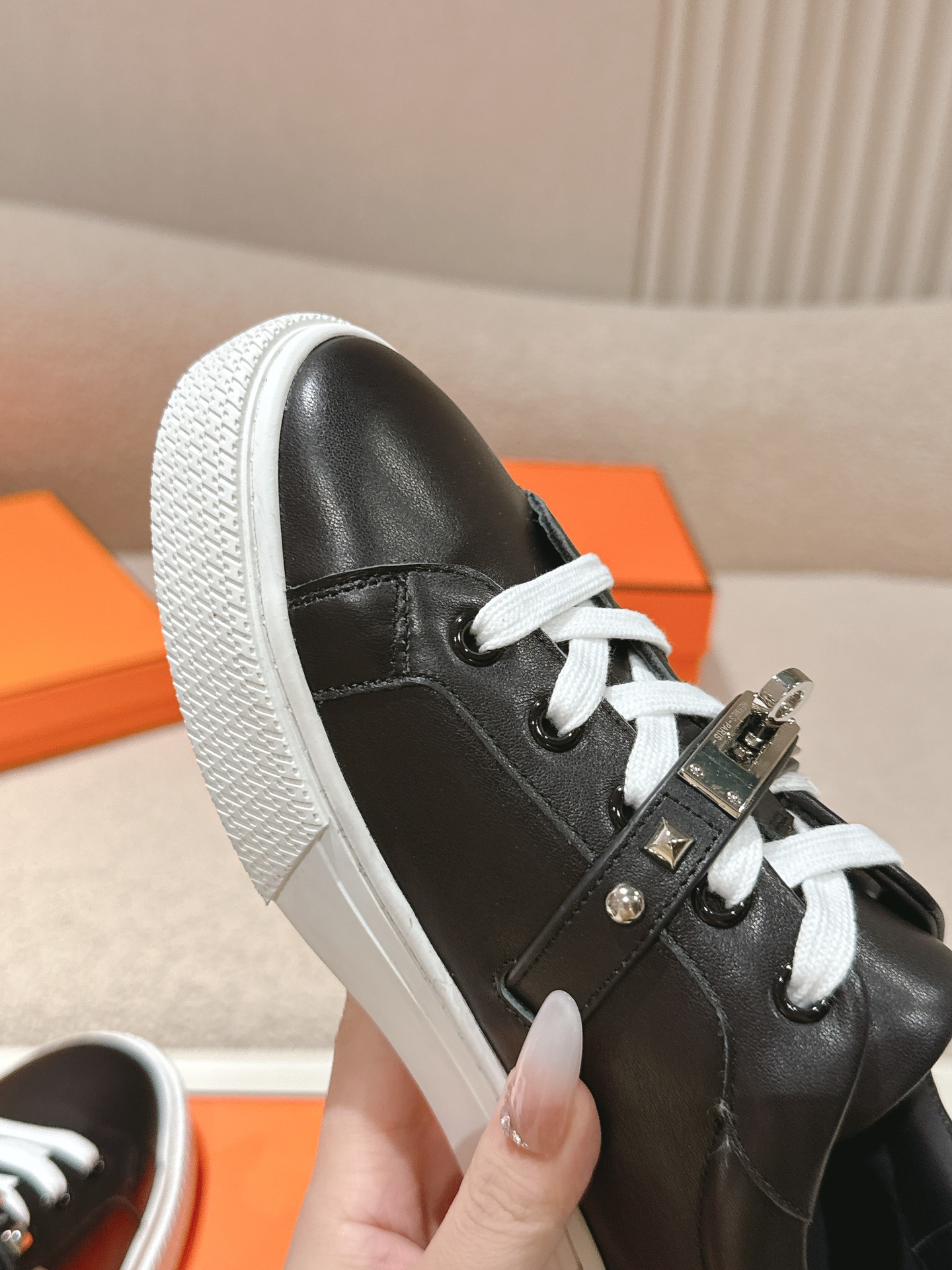 HERMES  01329