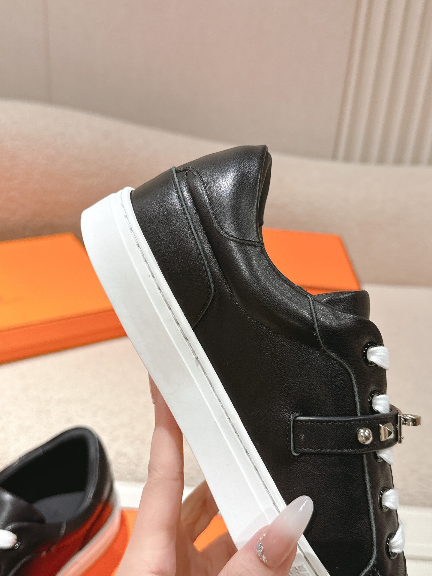 HERMES  01329