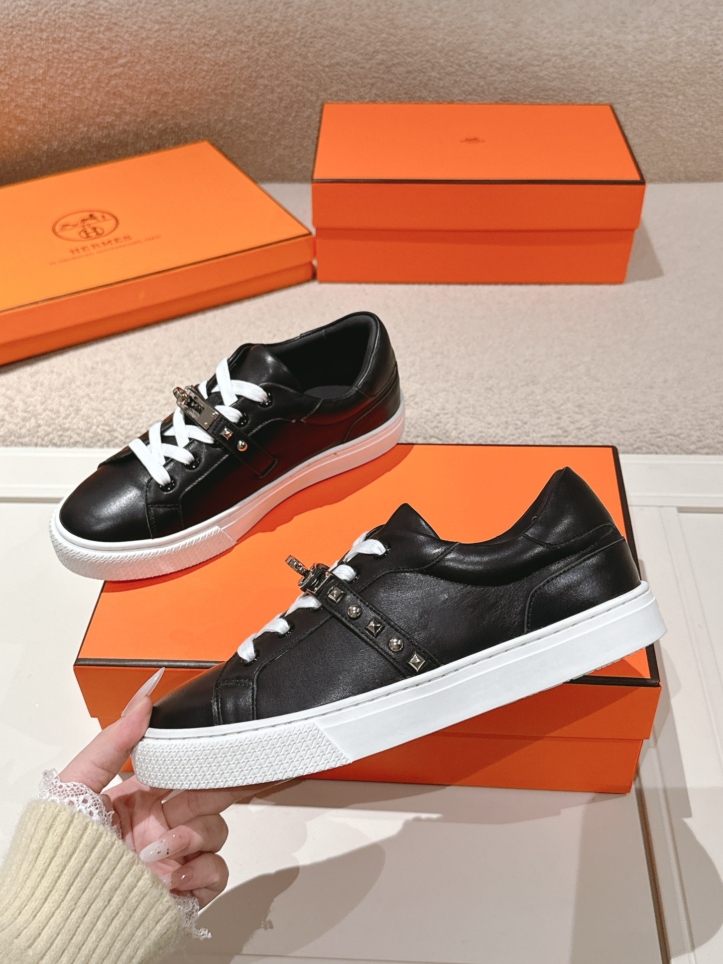 HERMES  01329