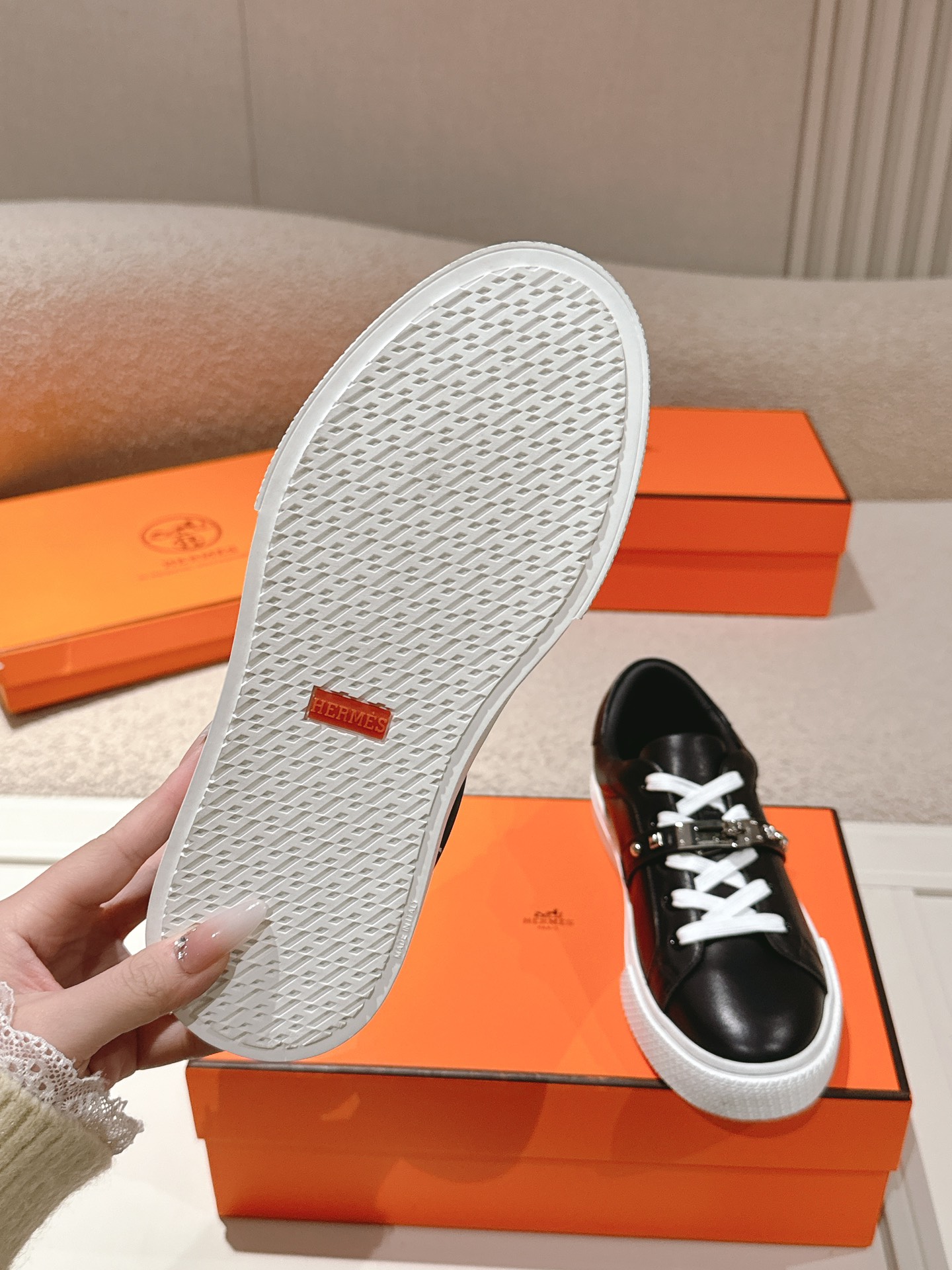 HERMES  01329