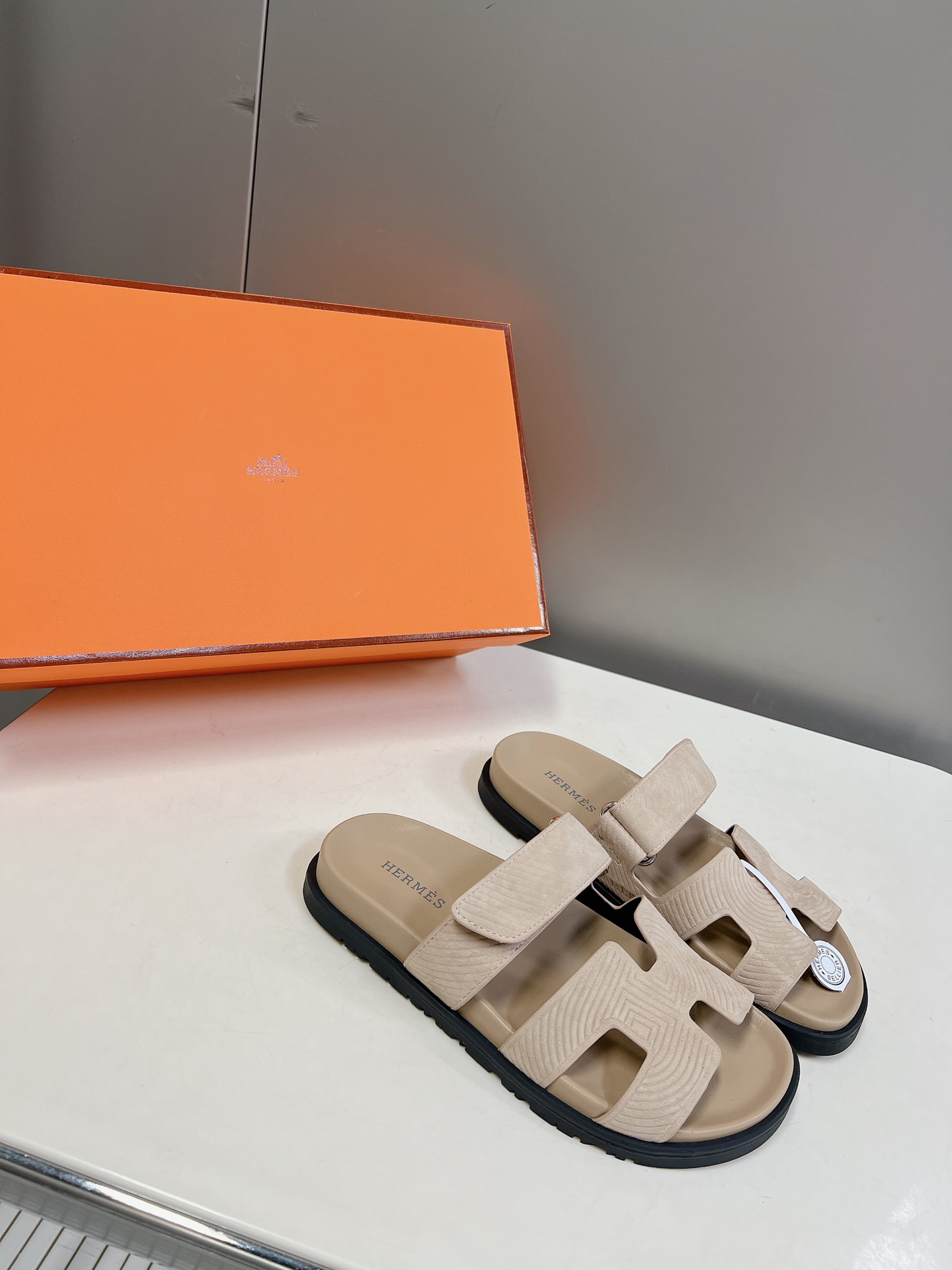 HERMES 01329