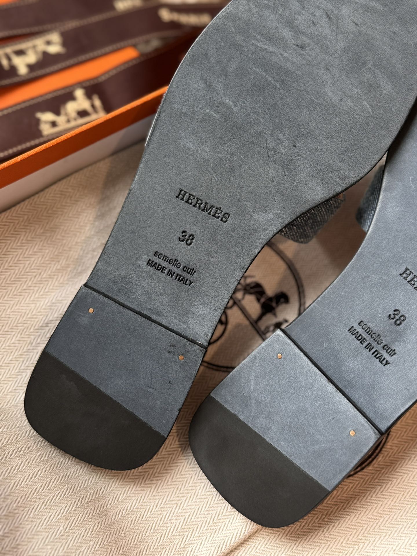 HERMES 01359 HERMES 01359